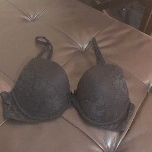 Black Victoria’s Secret Bra